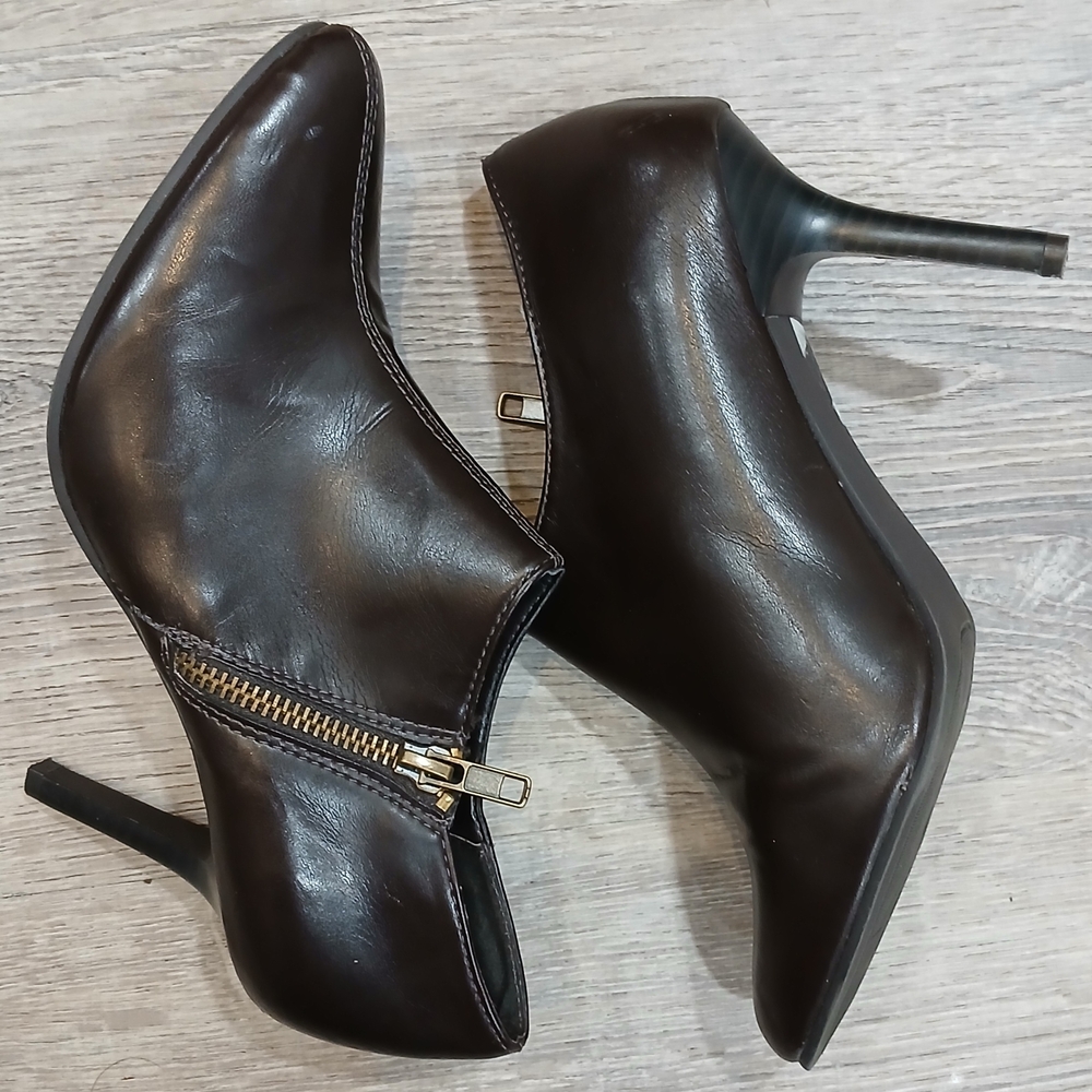 Elegant Dark Brown Leather Ankle Boots